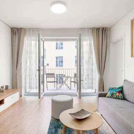 New Near The Centre Of Apartment *