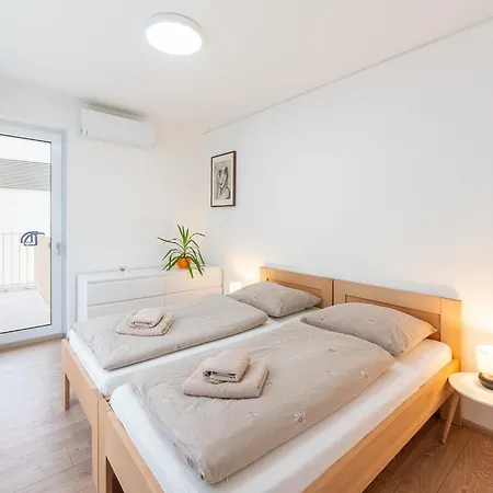 New Near The Centre Of Apartment *